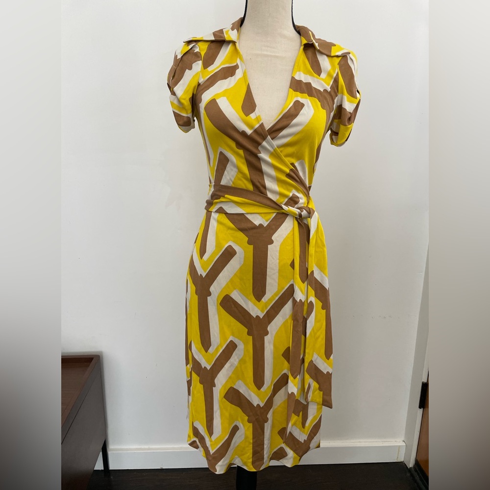 DVF vintage warp dress size 4